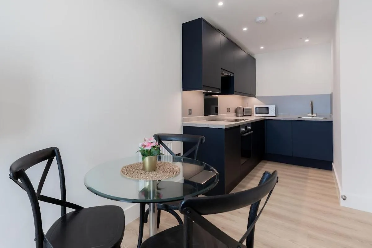 London Stratford Westfield Premium 1Br Apartment contacts